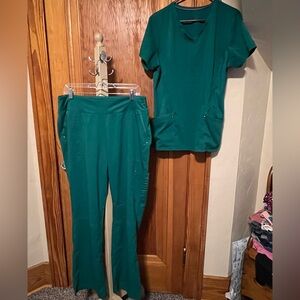 Hunter Green Healing Hands Purple Label Scrubs XL Top Large Pants